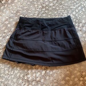 Black Lulu lemon athletic skirt
